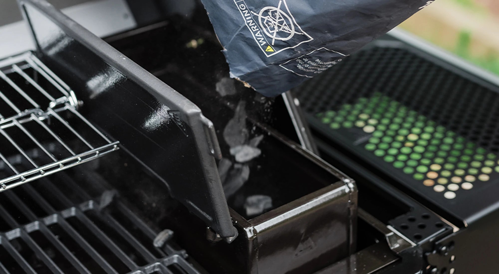 How to Cook on the AutoIgnite Digital Charcoal Grill and Smoker ...