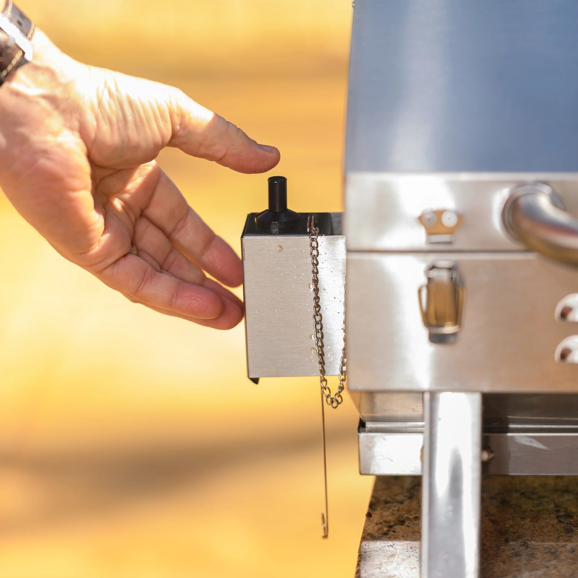 Masterbuilt® Stainless Steel 1-Burner Propane Gas Tabletop Grill