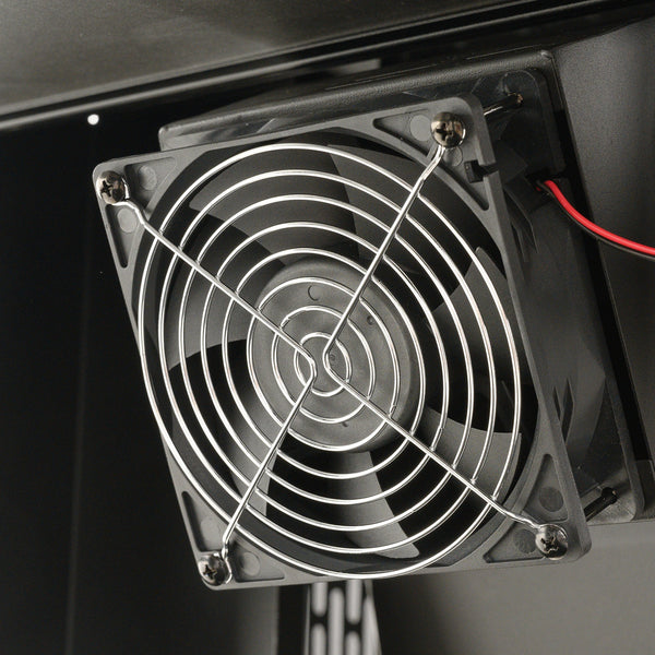 The digitally controlled fan moves air flow from the hopper to the cooking chamber and maintains desired cooking temperature.